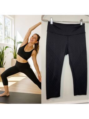 Alo Yoga Airbrush Stripe Cropped Leggings S